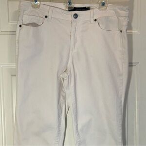 Calvin Klein Women's Cream Straight Leg Jeans